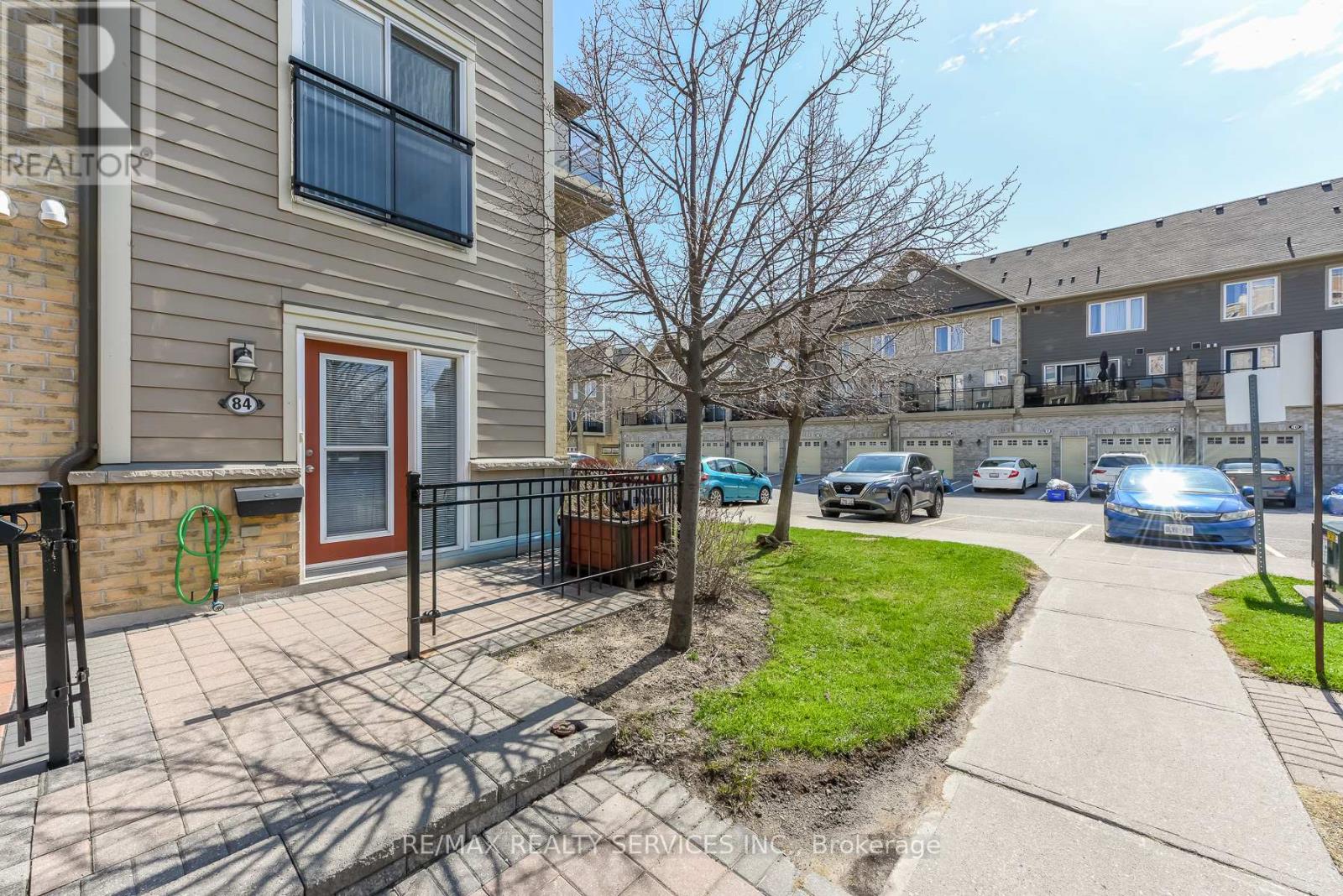 Row / Townhouse for Sale in 84 - 2891 RIO COURT|Mississauga (Central Erin Mills), Ontario L5M0S3