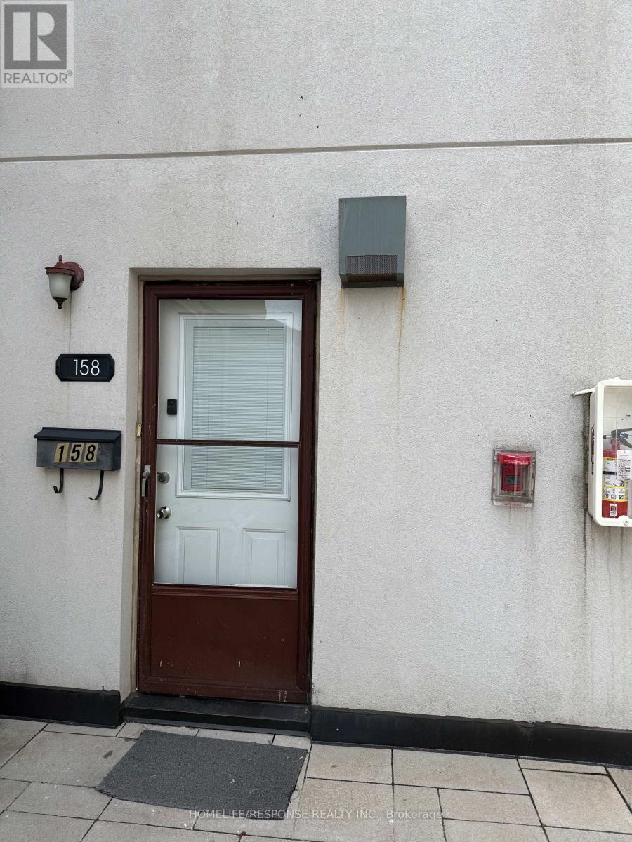 Row / Townhouse for Sale in 158 - 1055 DUNDAS STREET E|Mississauga (Applewood), Ontario L4Y3X6