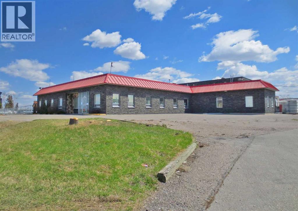 For lease: 1310 Meridian Road NE, Calgary, Alberta T2A2N9 - A2302588 ...