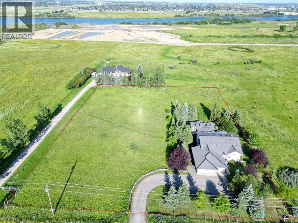 Property for Sale in 19008 Sheriff King Street SW|Calgary, Alberta T2J3X8