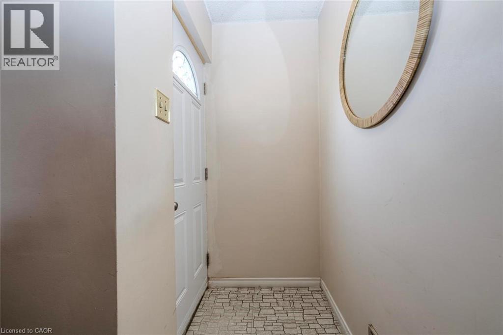 Row / Townhouse for Sale in 2170 BROMSGROVE Road Unit# 186|Mississauga, Ontario L5J4J2 3