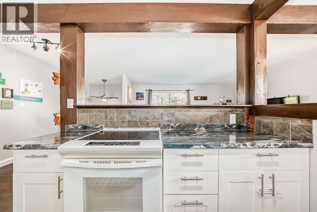 Row / Townhouse for Sale in 724D Raynard Crescent SE|Calgary, Alberta T2A1X7