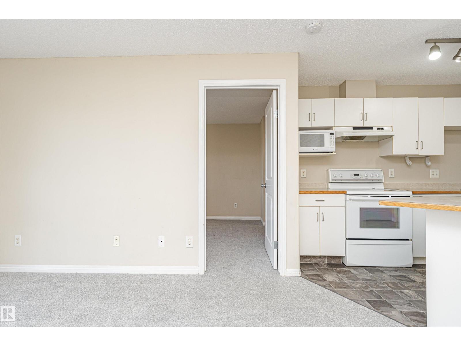 For sale: #524 10535 122 ST NW, Edmonton, Alberta T5N4B7 - E4483505 ...