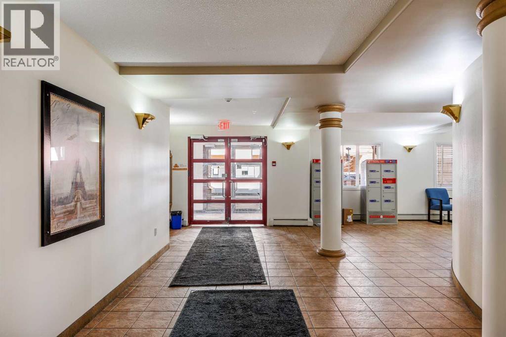 Apartment for Sale in 103, 777 3 Avenue SW|Calgary, Alberta T2P0G8 3