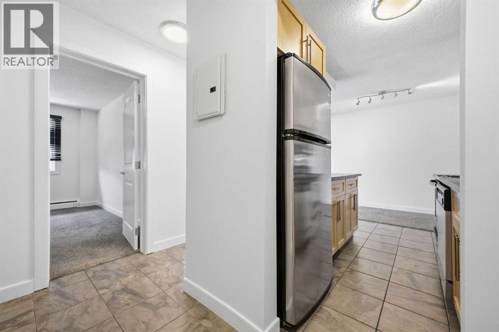 Apartment for Sale in 402, 620 15 Avenue SW|Calgary, Alberta T2R0R5 4