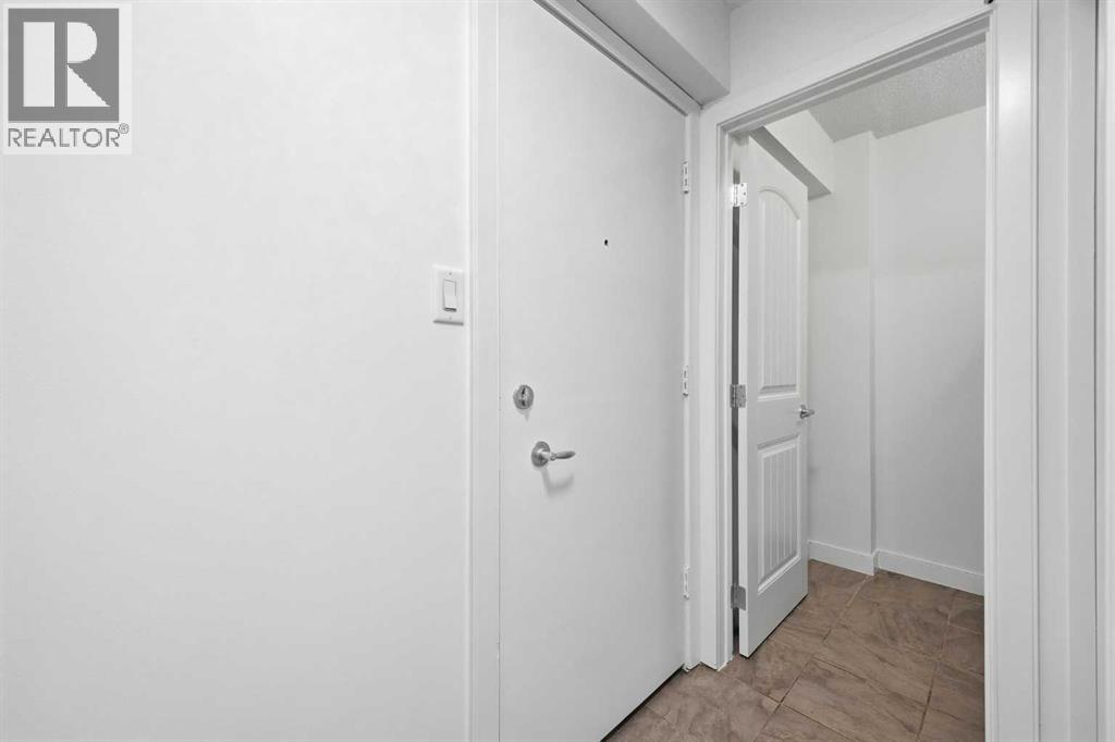 Apartment for Sale in 402, 620 15 Avenue SW|Calgary, Alberta T2R0R5 3