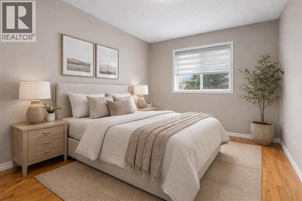 House for Sale in 144 Mt Apex Green SE|Calgary, Alberta T2Z2V5 4