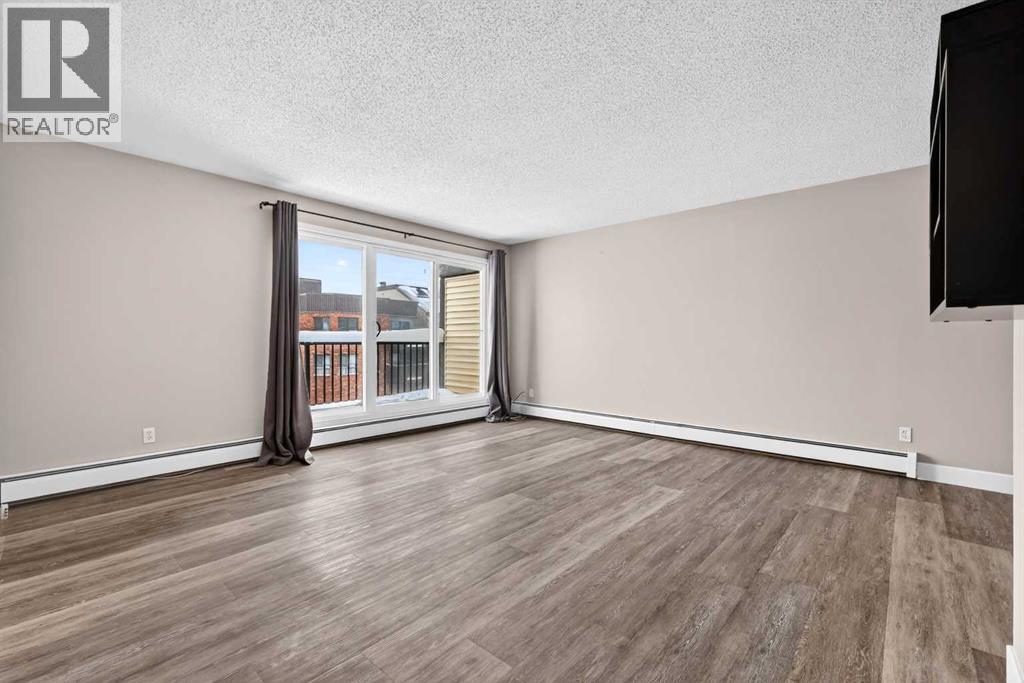 Apartment for Sale in 402, 635 56 Avenue SW|Calgary, Alberta T2V0G9 5