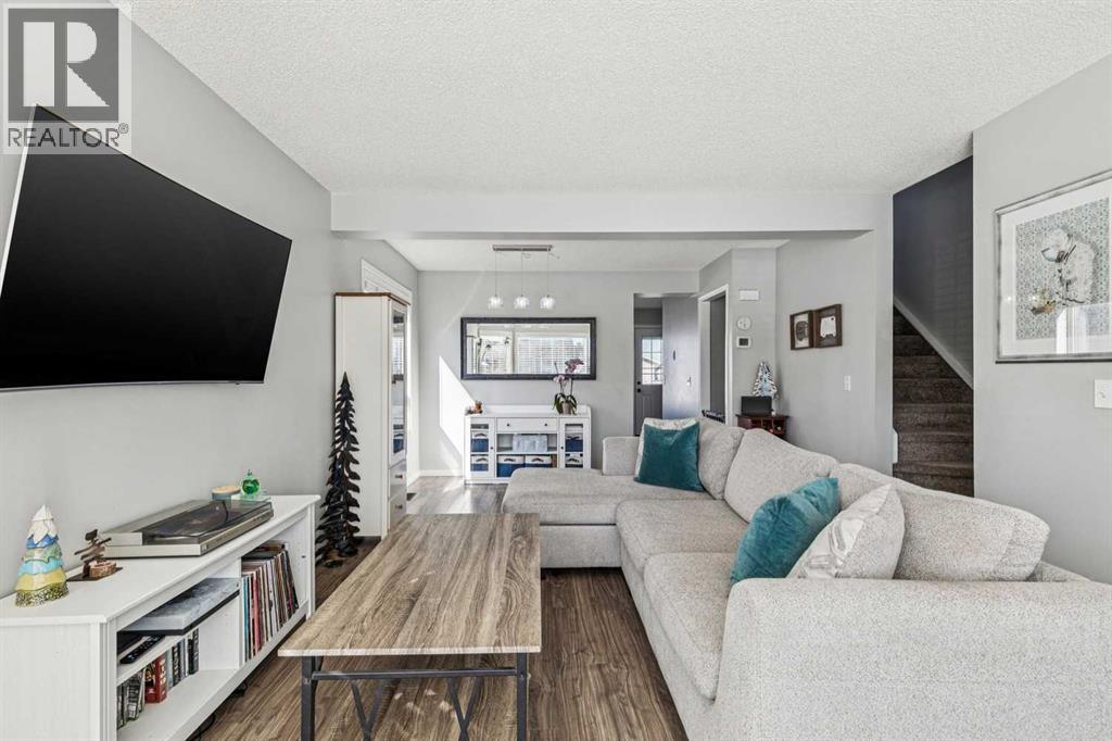 House for Sale in 27 Rivercrest Way SE|Calgary, Alberta T2C4J8 4