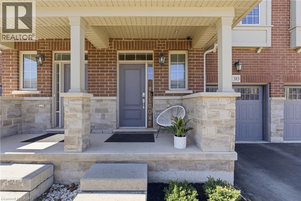 Row / Townhouse for Sale in 383 WHEAT BOOM Drive|Oakville, Ontario L6H0R3 2