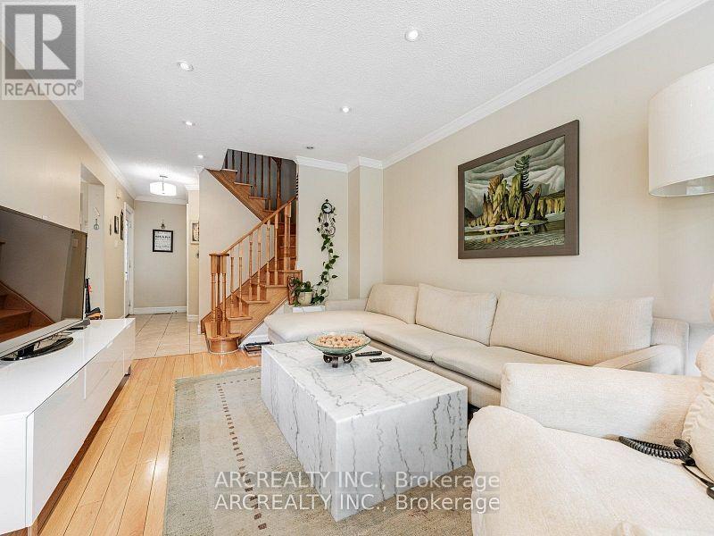 49 WHITE BOULEVARD