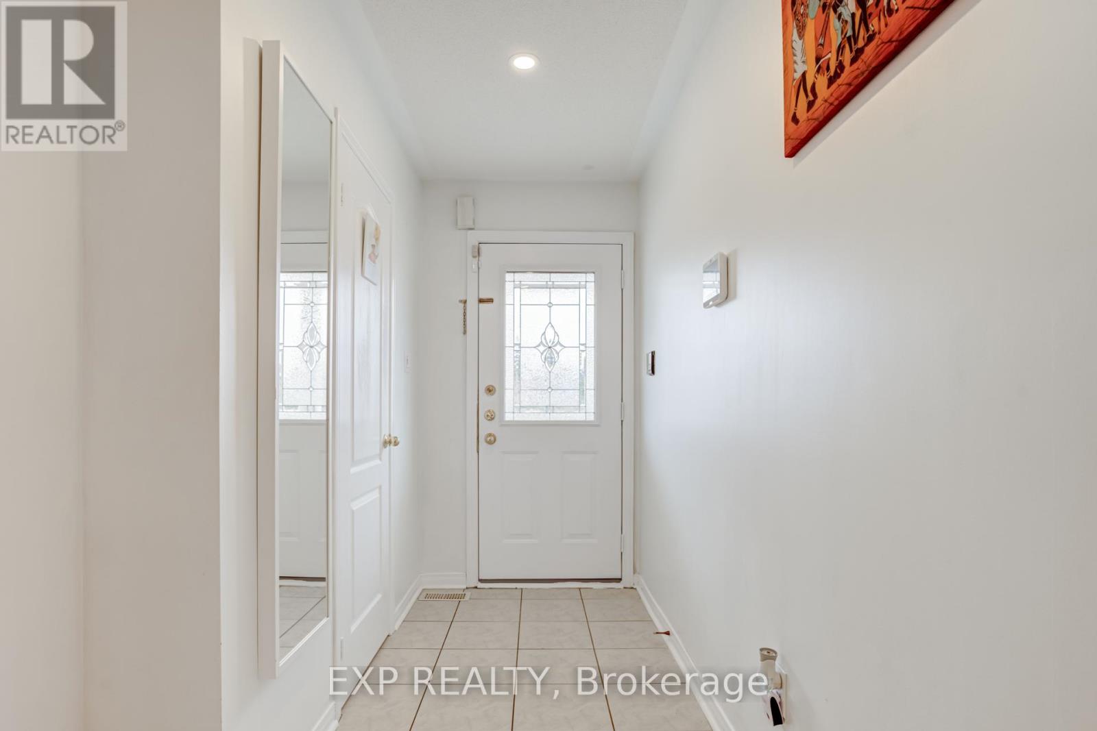 Row / Townhouse for Sale in 88 - 770 OTHELLO COURT|Mississauga (Meadowvale Village), Ontario L5W1Y3 2