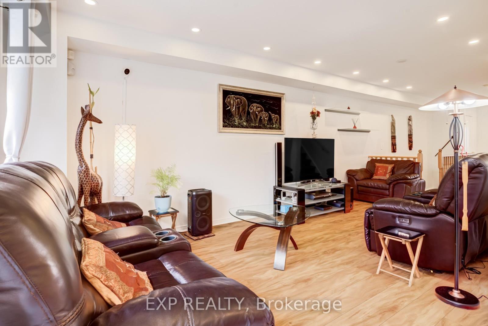 Row / Townhouse for Sale in 88 - 770 OTHELLO COURT|Mississauga (Meadowvale Village), Ontario L5W1Y3 5
