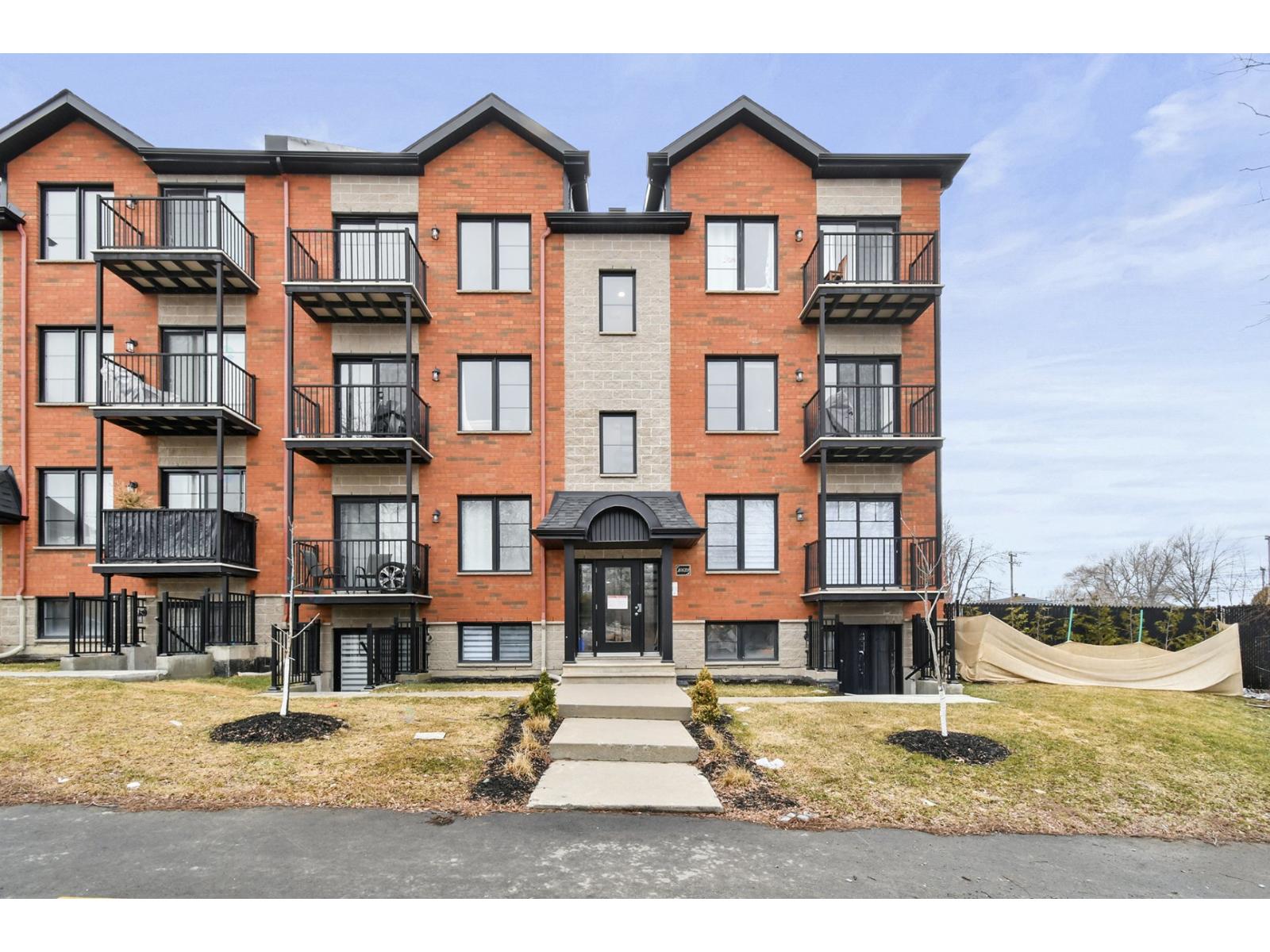 16639 Boul. Pierrefonds, #302, Montréal (L'Île-Bizard/Sainte-Geneviève), Quebec H9H4L2