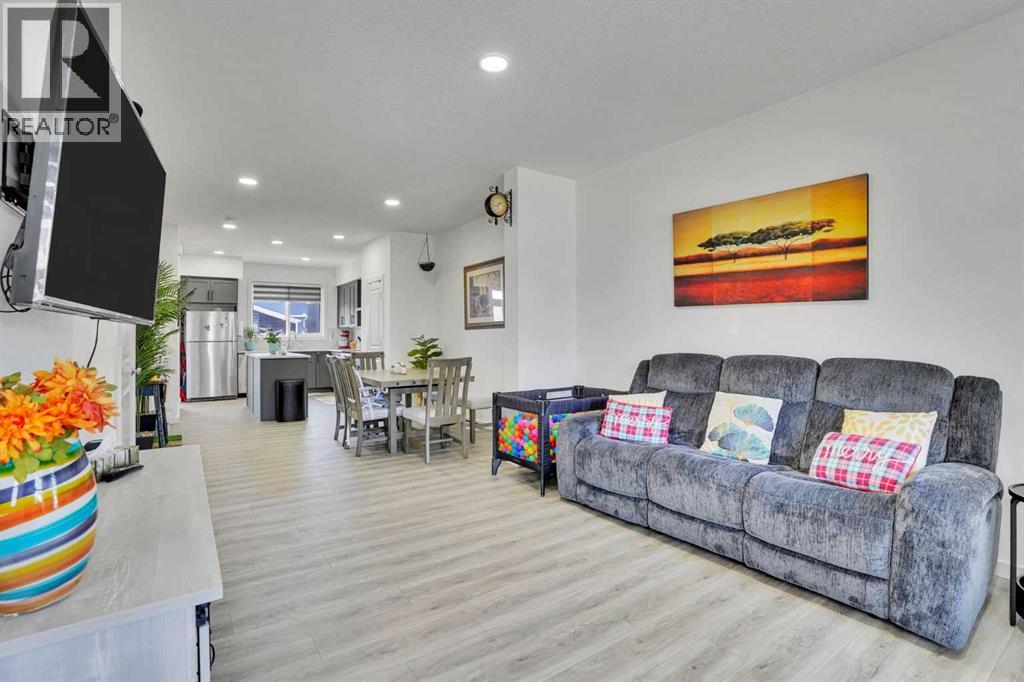 House for Sale in 195 Savoy Landing SE|Calgary, Alberta T3M2M6 5