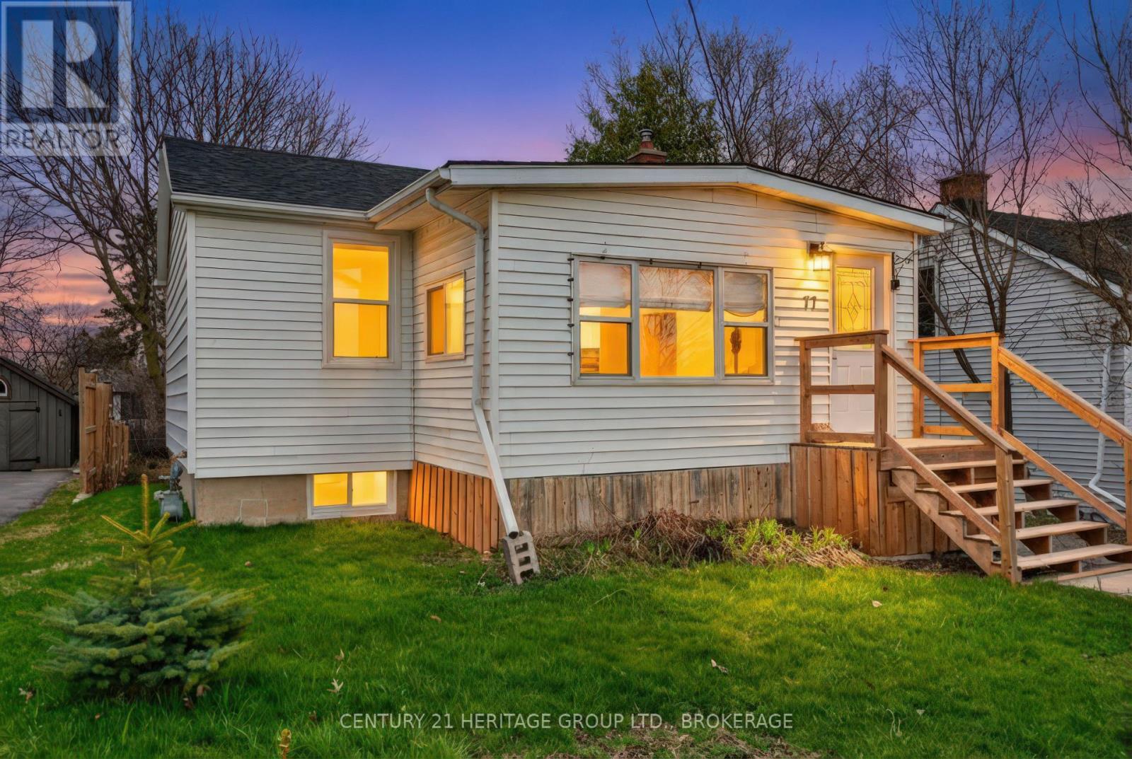 77 PORTSMOUTH AVENUE, Kingston (Central City West), Ontario K7M1V4