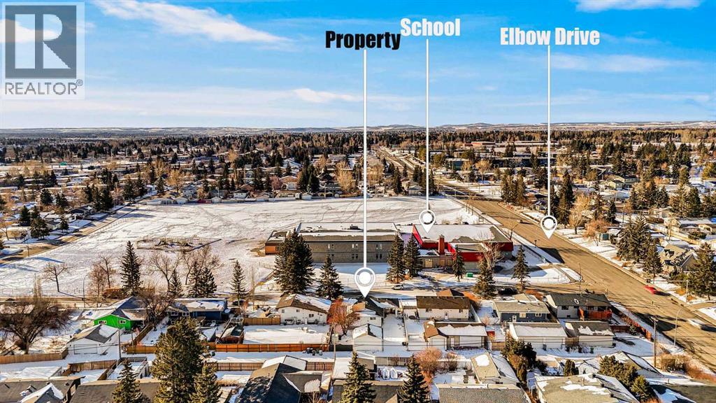 House for Sale in 908 Stonehaven Road SW|Calgary, Alberta T2W0P6 5