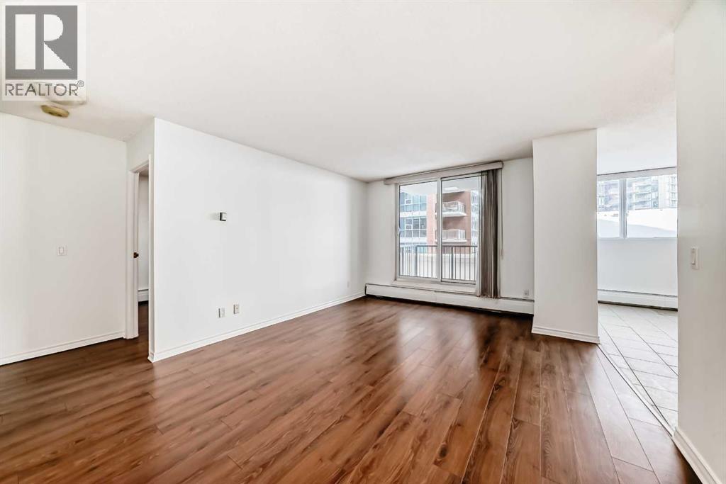 Apartment for Sale in 314, 738 3 Avenue SW|Calgary, Alberta T2P0G7 5