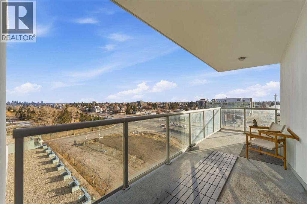 Apartment for Sale in 702, 77 Spruce Place SW|Calgary, Alberta T3C3X6 3