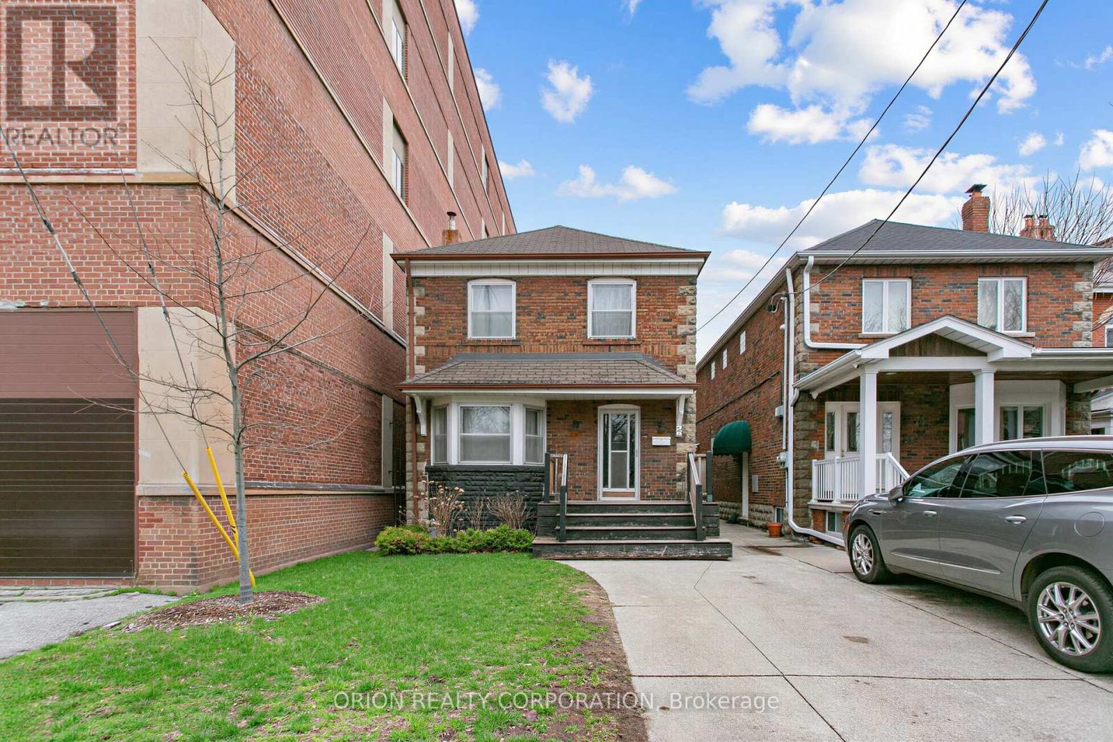 33 76 For sale: 76 ST ANNES ROAD, Toronto (Little Portugal), Ontario M6J3J9 ...