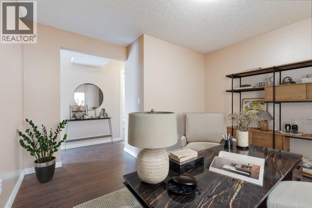 Apartment for Sale in 241, 1717 60 Street SE|Calgary, Alberta T2A7Y7 5