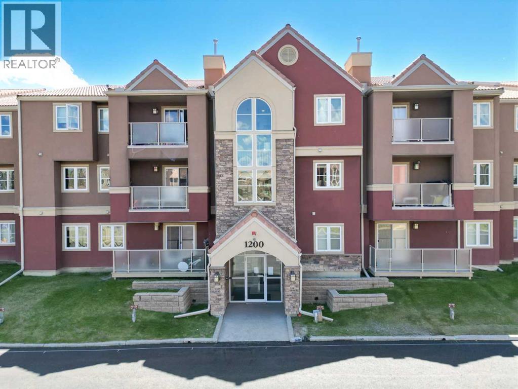 Apartment for Sale in 1211, 3400 Edenwold Heights NW|Calgary, Alberta T3A3Y5