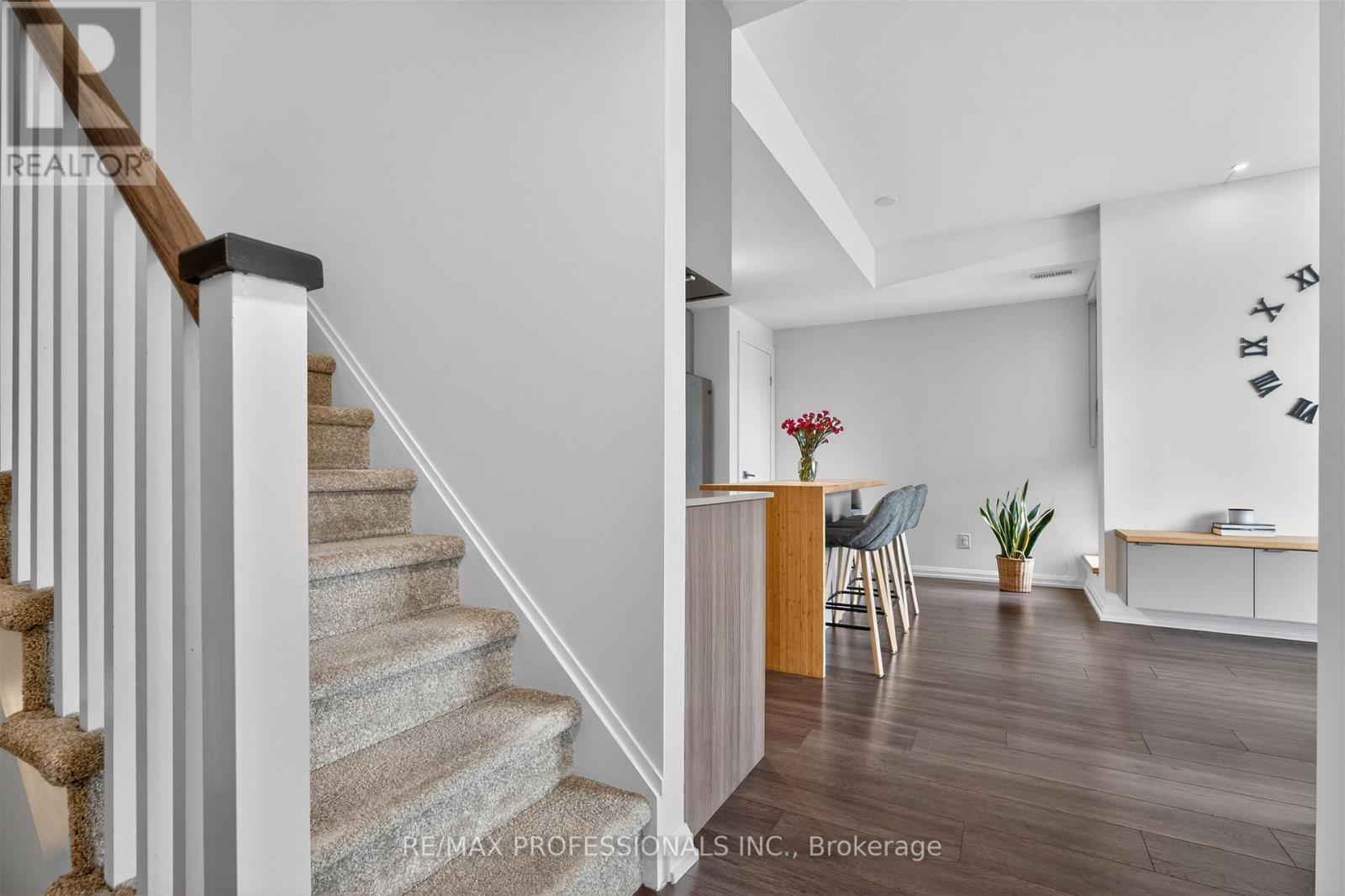 Row / Townhouse for Sale in Address not available 3