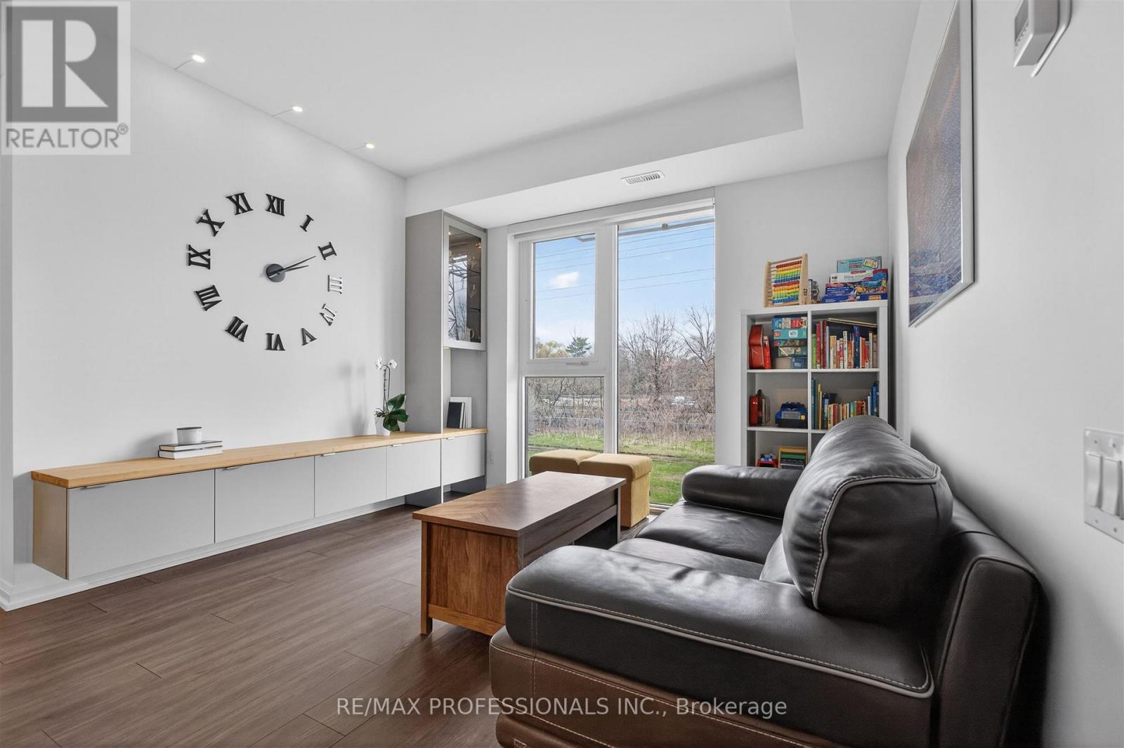 Row / Townhouse for Sale in Address not available 5