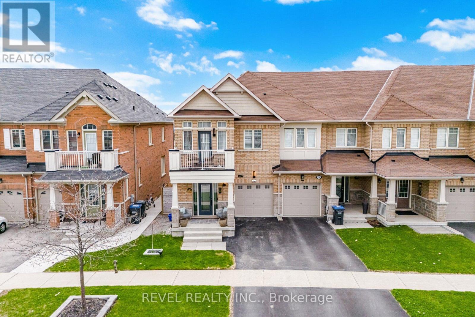 Row / Townhouse for Sale in 248 SKY HARBOUR DRIVE|Brampton (Bram West), Ontario L6Y2Z7