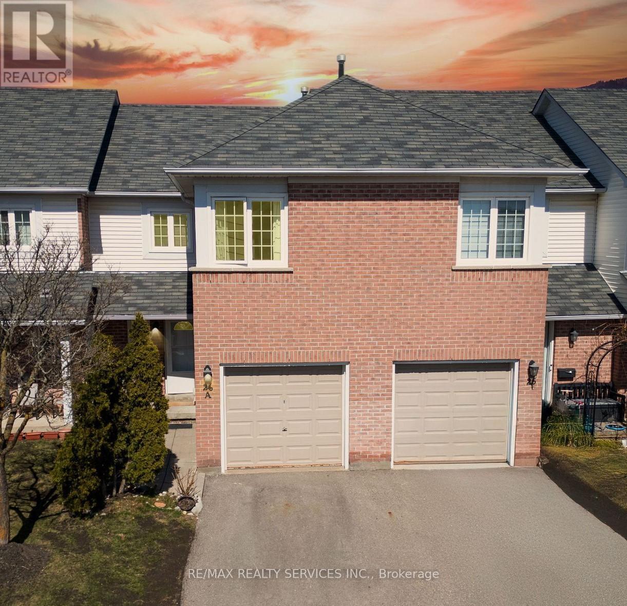 Row / Townhouse for Sale in 26A - 5205 GLEN ERIN DRIVE E|Mississauga (Central Erin Mills), Ontario L5M5N6 2