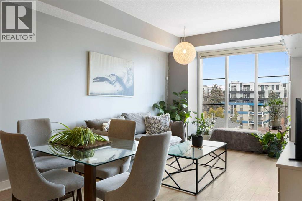 Apartment for Sale in 303, 2307 14 Street SW|Calgary, Alberta T2T3T5 5