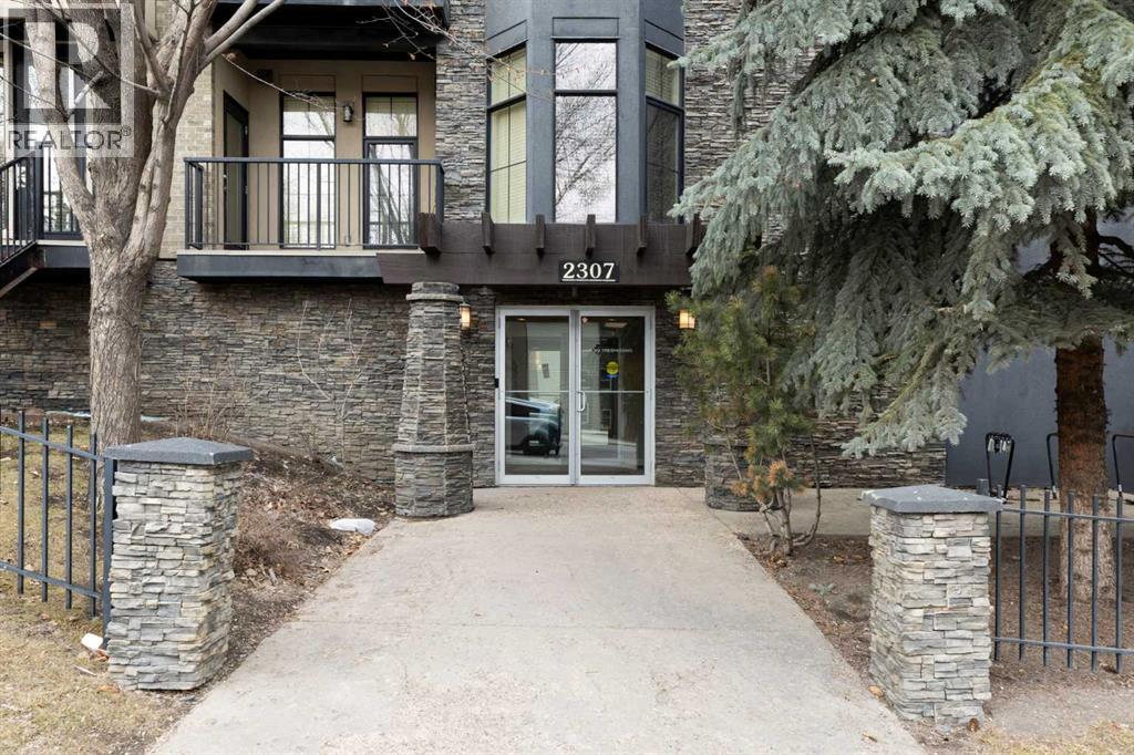 Apartment for Sale in 303, 2307 14 Street SW|Calgary, Alberta T2T3T5 2