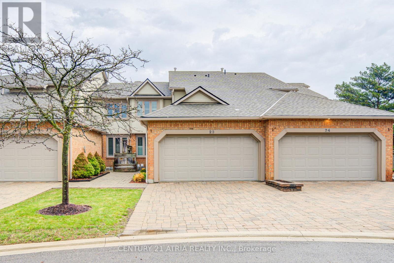 Row / Townhouse for Sale in 23 - 1724 THE CHASE|Mississauga (Central Erin Mills), Ontario L5M4P2 2