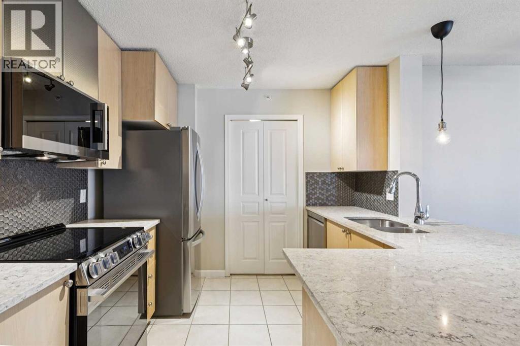 Apartment for Sale in 307, 25 Richard Place SW|Calgary, Alberta T3E7N1 5