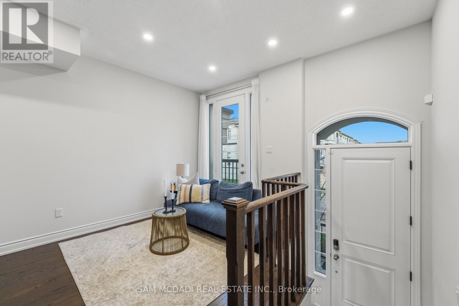 Row / Townhouse for Sale in 61 EDWARD HORTON CRESCENT|Toronto (Islington-City Centre West), Ontario M8Z0E7 4