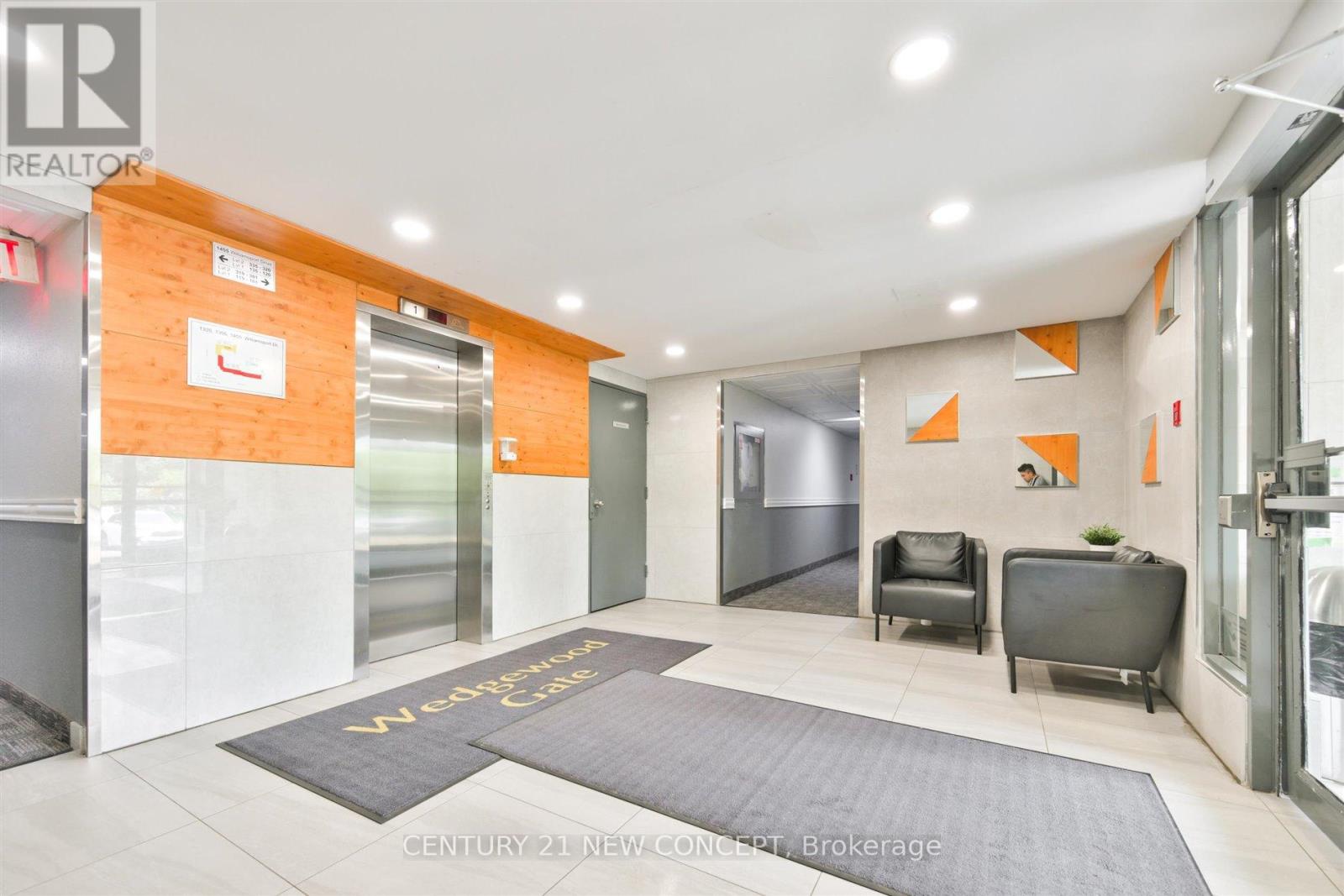 Row / Townhouse for Sale in 112 - 1455 WILLIAMSPORT DRIVE|Mississauga (Applewood), Ontario L4X2T5 4