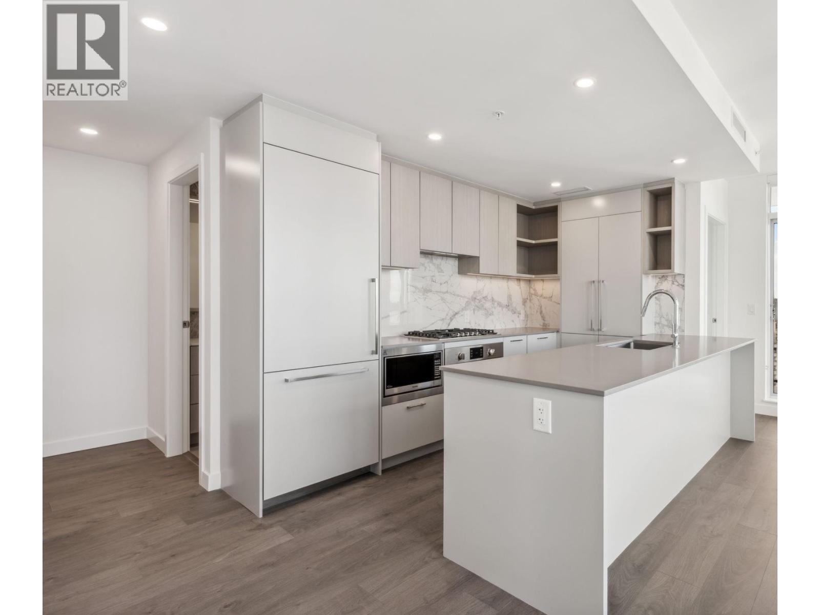 302 6468 WILLINGDON AVENUE|Burnaby, British Columbia V0V0V0