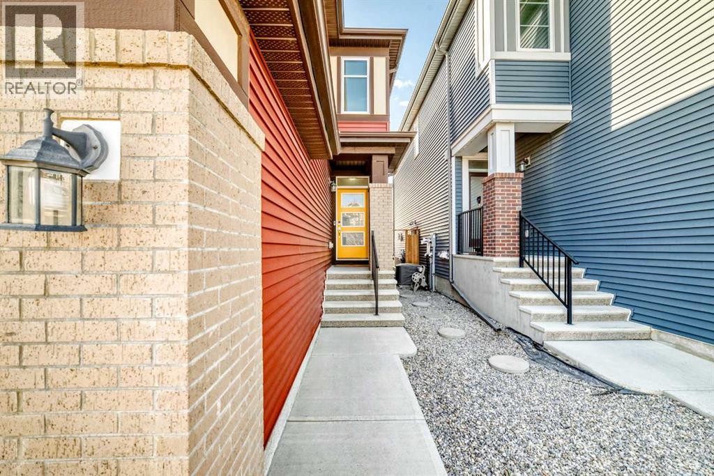 House for Sale in 101 Belmont Terrace SW|Calgary, Alberta T2X4H3 3