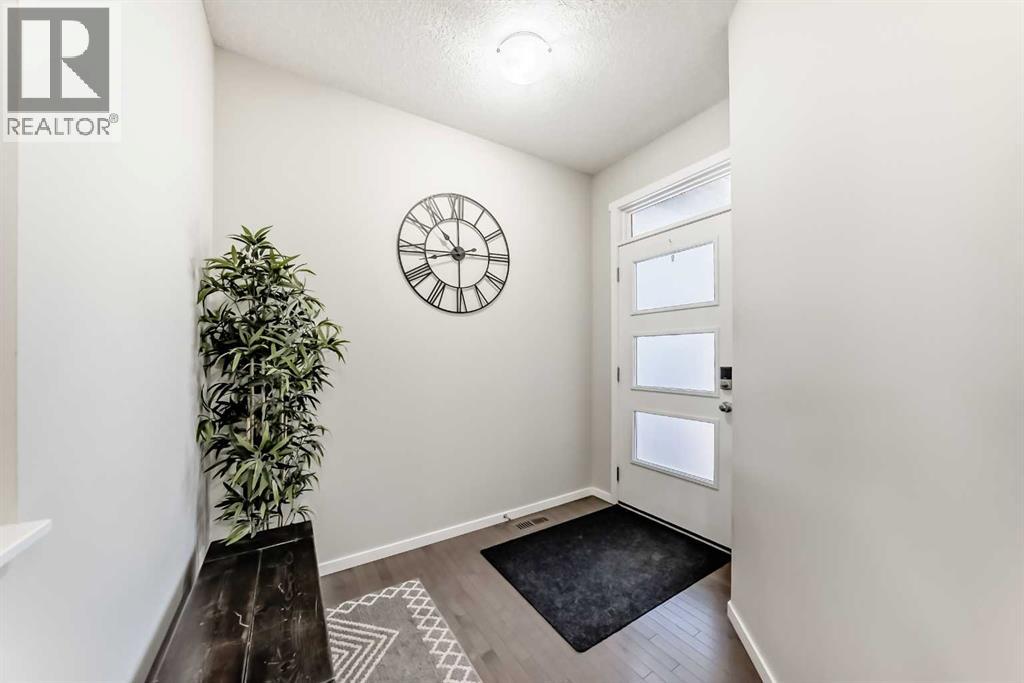 House for Sale in 101 Belmont Terrace SW|Calgary, Alberta T2X4H3 4