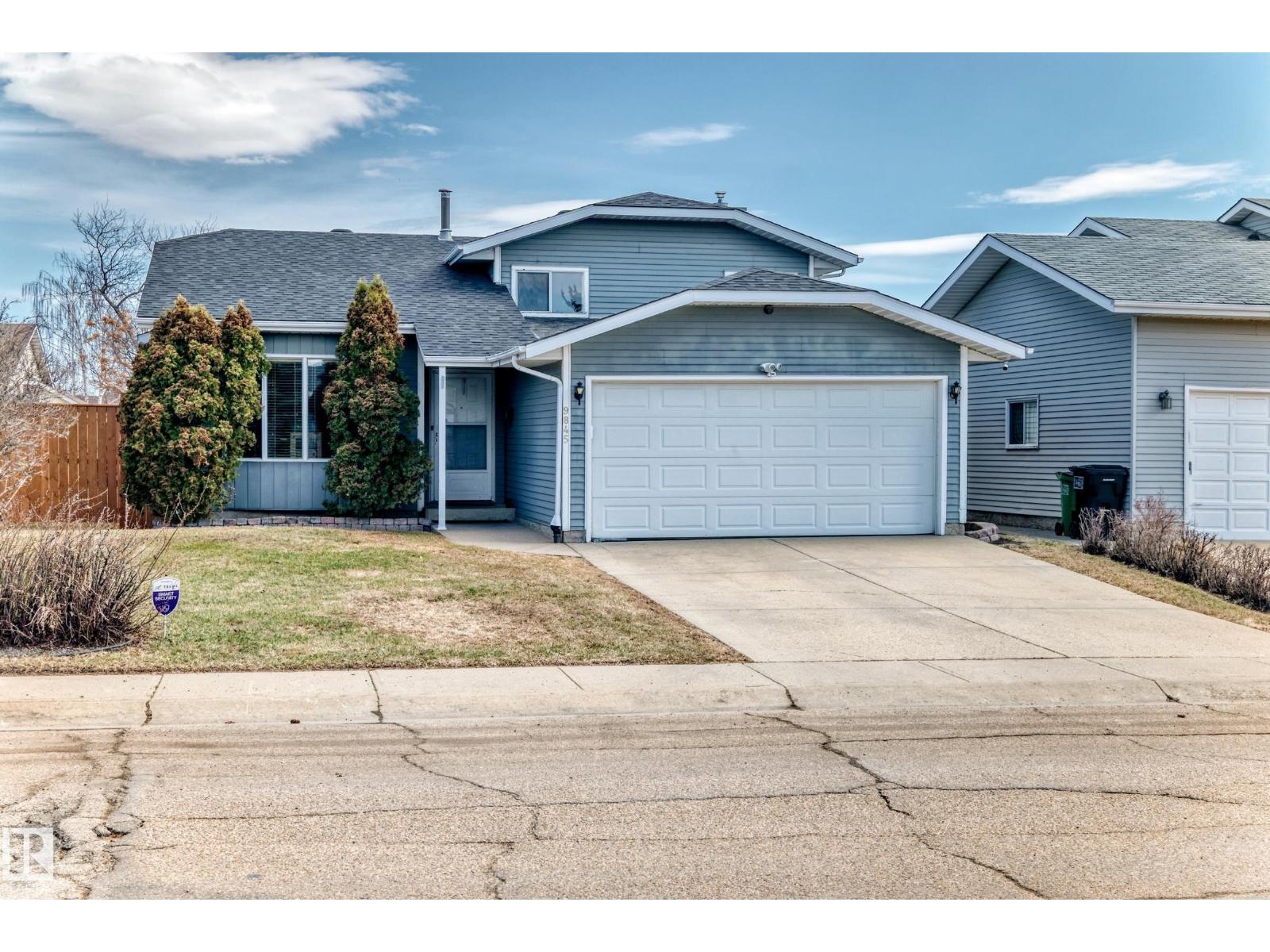 For sale: 9845 184 ST NW, Edmonton, Alberta T5T4L5 - E4483616