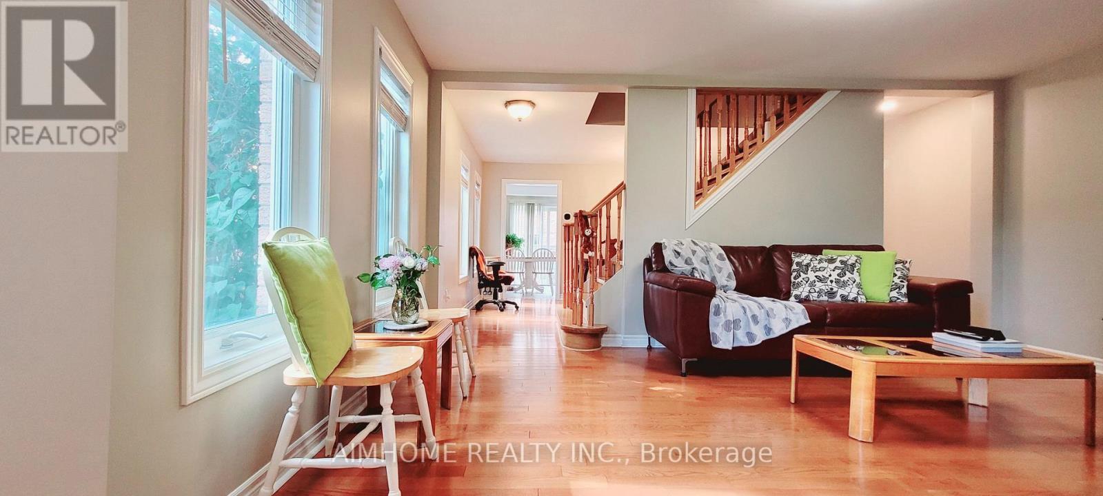 Row / Townhouse for Sale in 42 PIANE AVENUE|Brampton (Fletcher's West), Ontario L6Y4X9 4