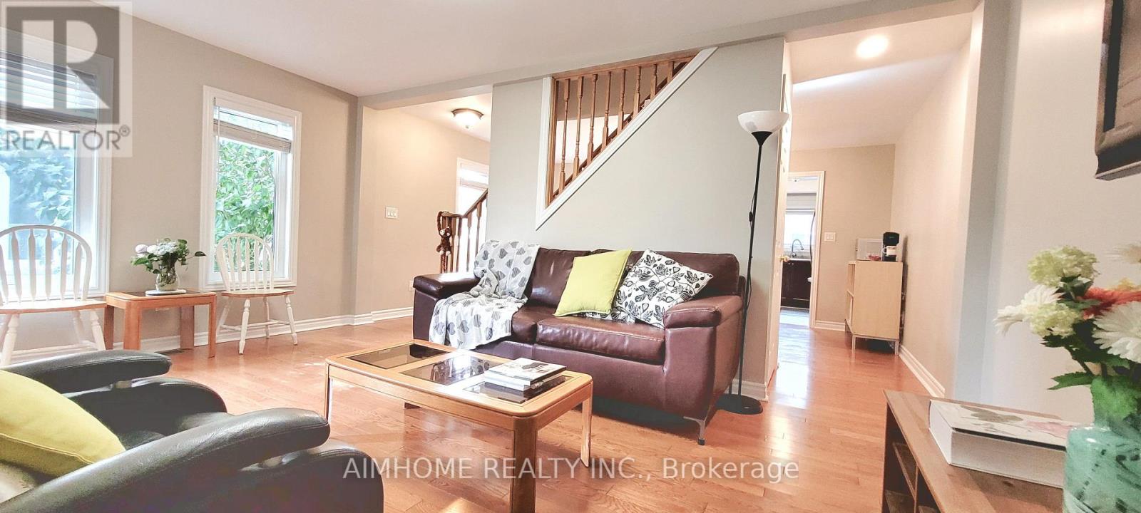 Row / Townhouse for Sale in 42 PIANE AVENUE|Brampton (Fletcher's West), Ontario L6Y4X9 5