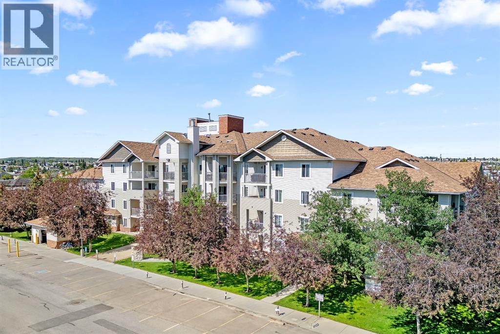 Apartment for Sale in 2205, 16 Country Village Bay NE|Calgary, Alberta T3K5Y9 2