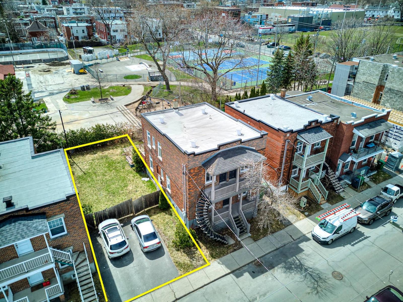 Av. Duranceau, Montréal (Lachine), Quebec H8R1M6