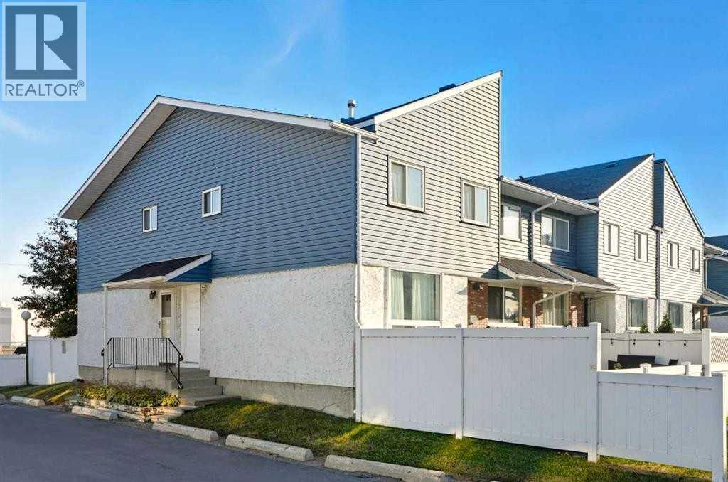 Row / Townhouse for Sale in 59, 4769 Hubalta Road SE|Calgary, Alberta T2B2N6 2