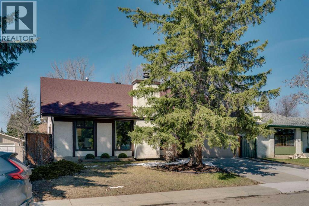 House for Sale in 12 Oakvale Place SW|Calgary, Alberta T2V1H4 2