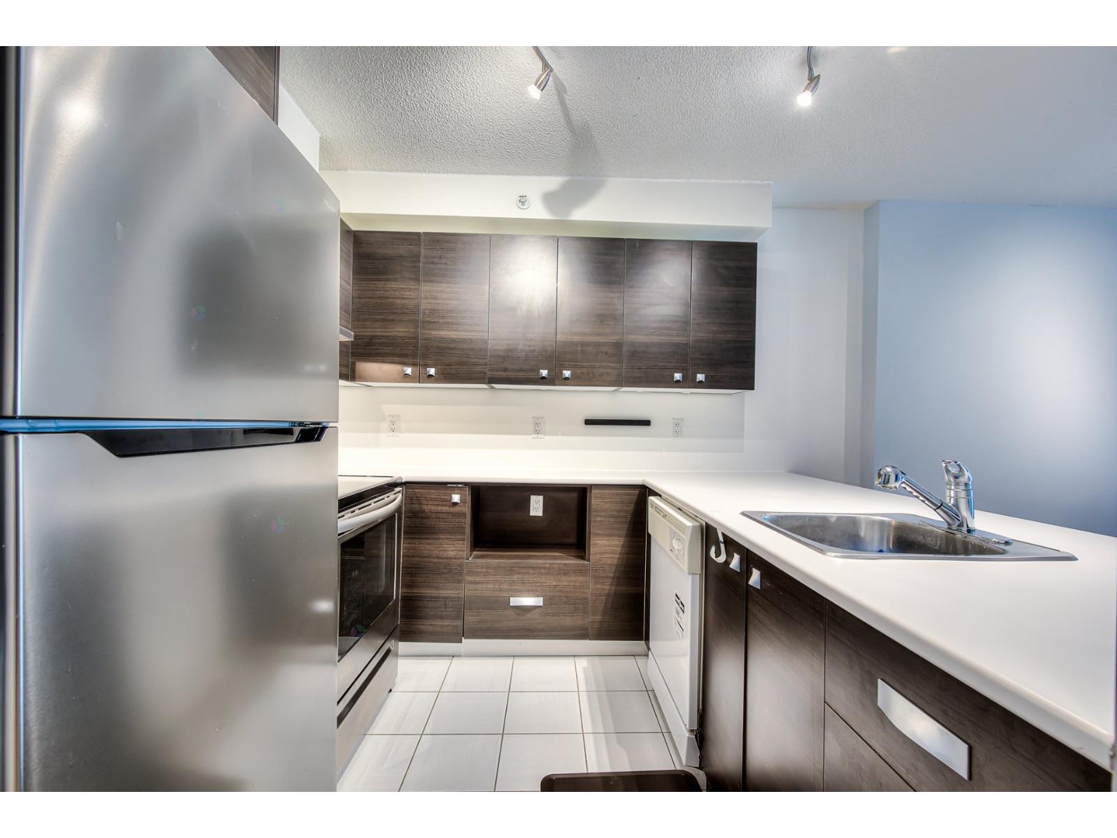 For sale: 5025 Rue Paré, #104, Montréal (Côte-des-Neiges/Notre-Dame-de ...