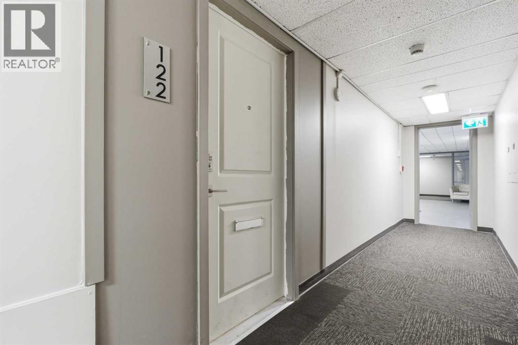 Apartment for Sale in 122, 1616 8 Avenue NW|Calgary, Alberta T2N1C3 3