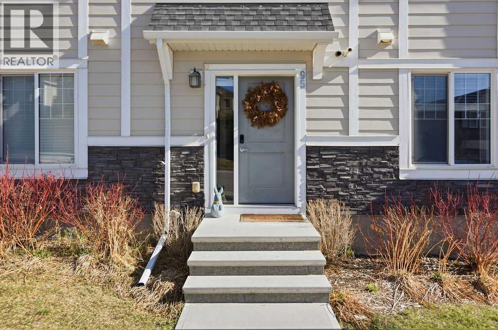 Row / Townhouse for Sale in 95 Nolanlake Cove NW|Calgary, Alberta T3R0Z7 2