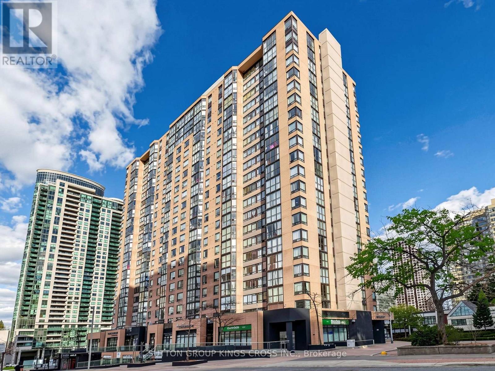706 - 265 ENFIELD PLACE